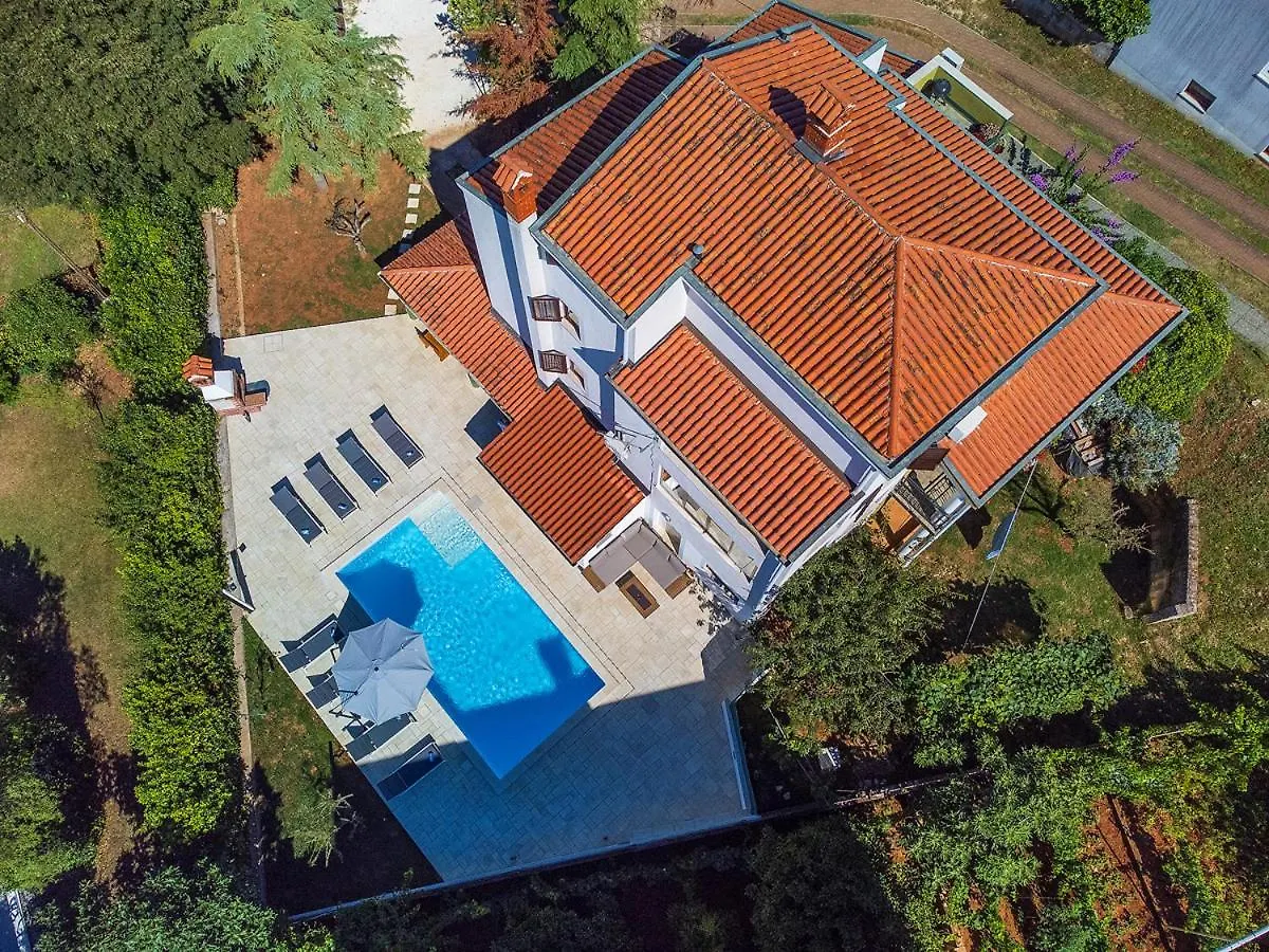 Big Swimming Pool Apartment Monvidal Pula Croatia