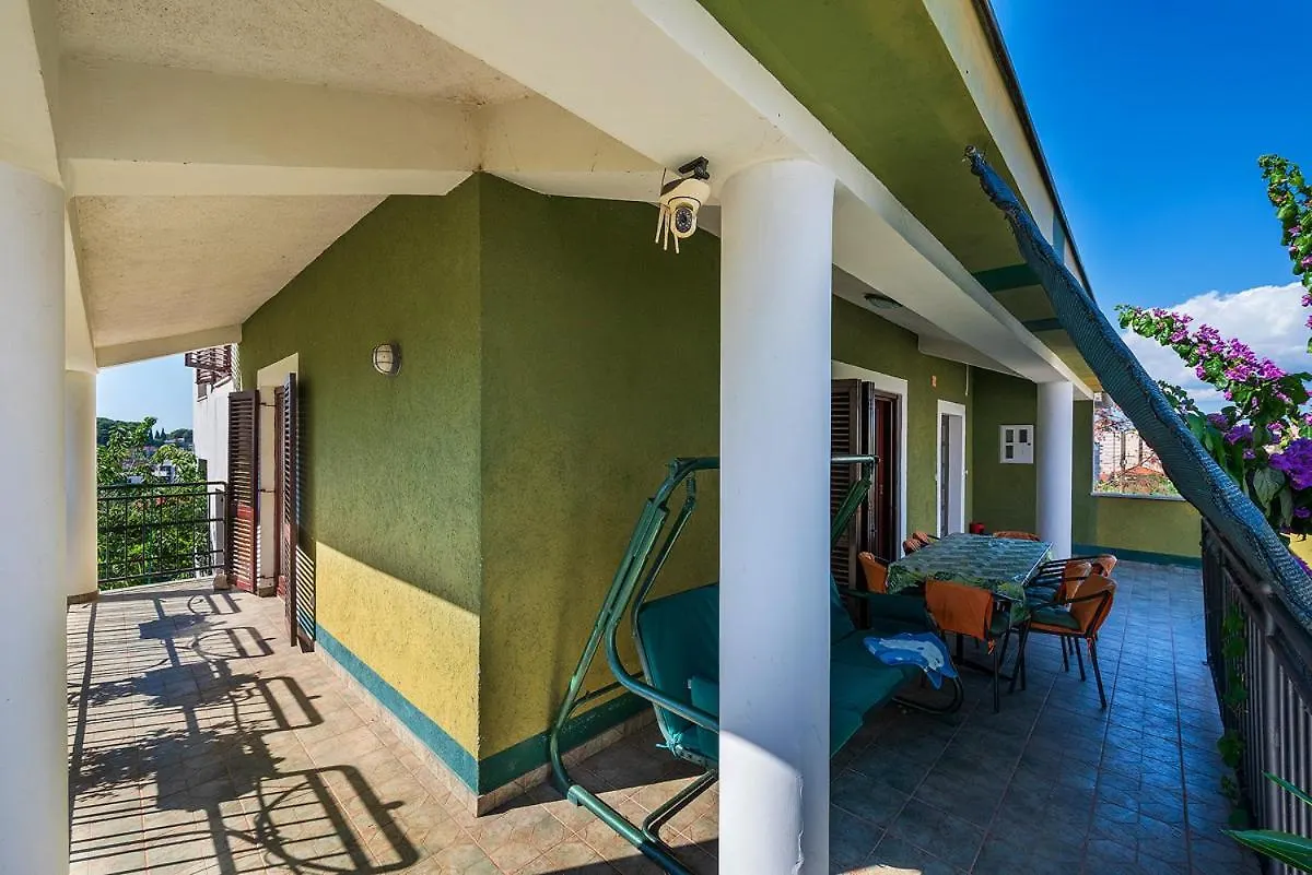 Big Swimming Pool Apartment Monvidal Pula Croatia